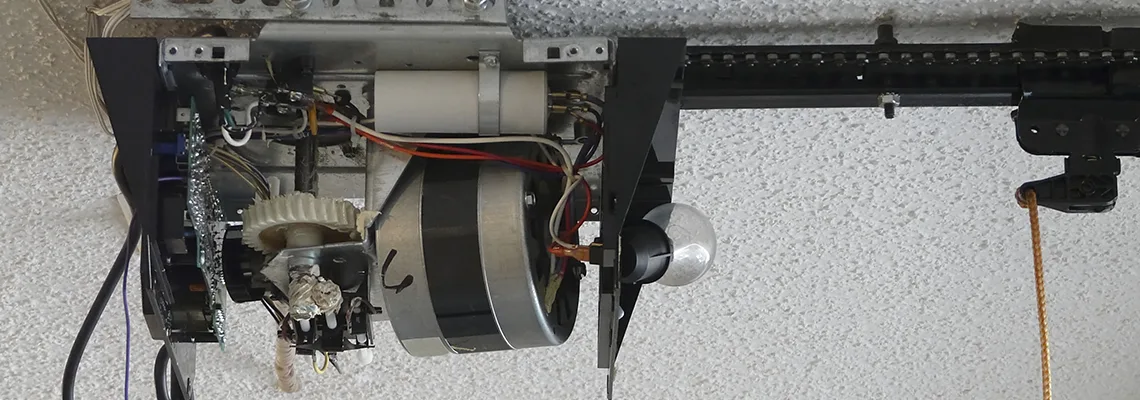 Sliding Garage Door Humming Noise Repair in Seaford (Vic.), VIC